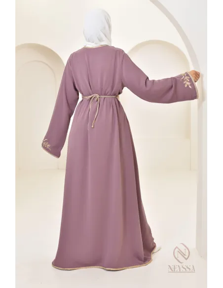 Robe caftan moderne idéale pour vos diverses occasions : Aïd, cérémonie...