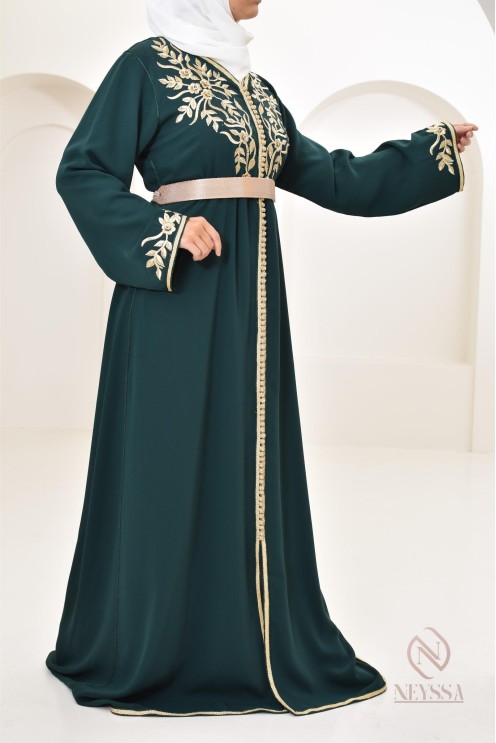 Caftan moderne avec broderies sfifa Haute couture marocaine vert bouteille