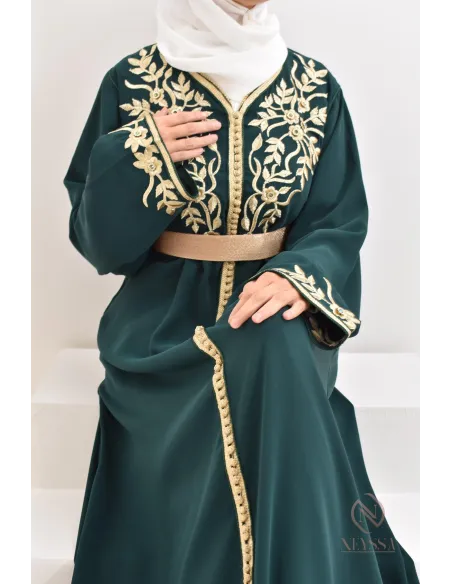 Caftan moderne avec broderies sfifa Haute couture marocaine vert bouteille