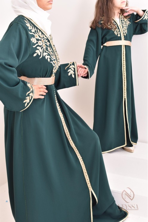 Traditional Moroccan caftan for girls, Ideal for Aid 2024, outfit idea