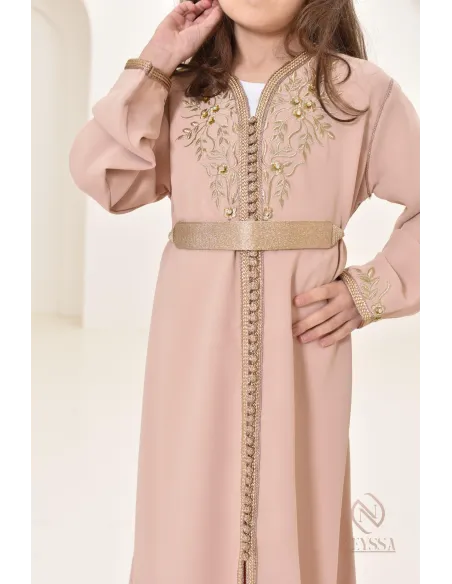 Robe caftan moderne pour petite fille à l'occasion de l'Aïd 2024 by Neyssa.