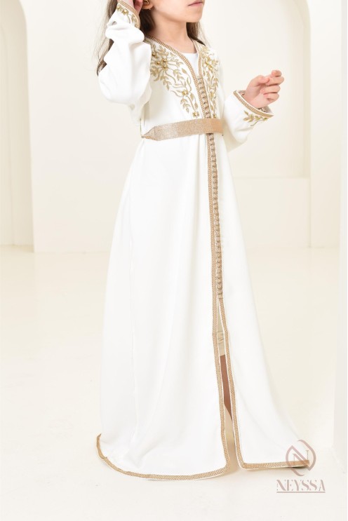 Caftan marocain pour jeune fille à porter pour divers évènements, by Neyssa.