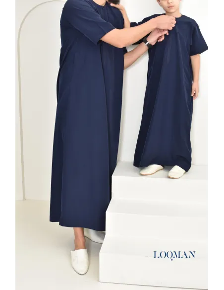 Qamis enfant luxe avec poches et zip, parfait pour un mariage et l'Aïd