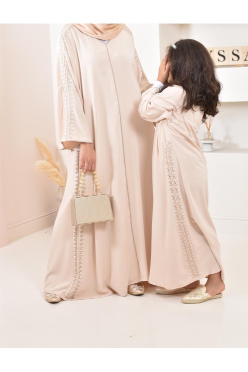 Abaya caftan duo mère et fille, avec broderie motif oriental, soie de Médine