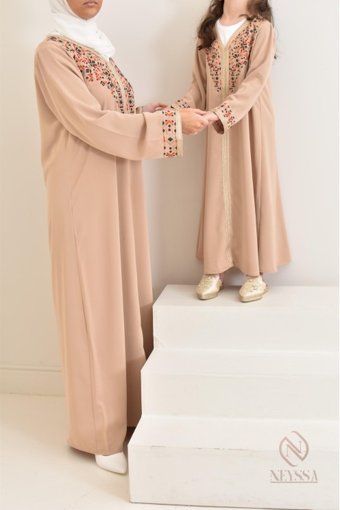 Djellaba with oriental motifs, for all your important events 