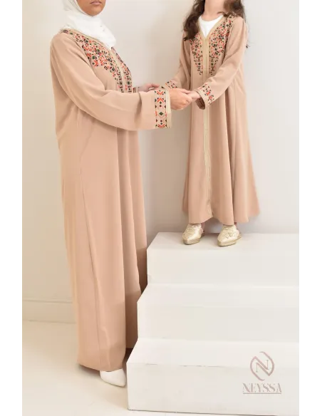 Djellaba with oriental motifs, for all your important events 