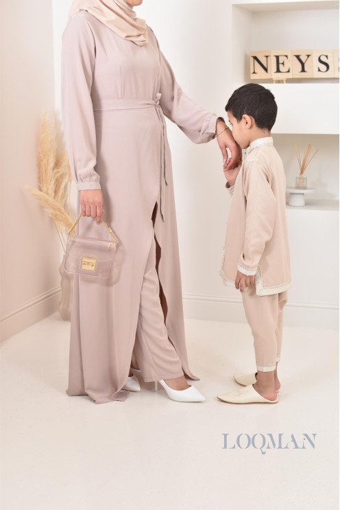 Combinaison femme classe nude by Neyssa, modest femme voilée chic.