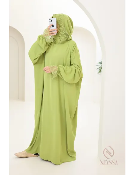 Abaya de prière avec son hijab intégré, idéal salat Aid