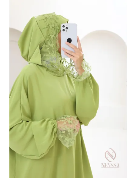 Abaya de prière avec son hijab intégré, idéal salat Aid