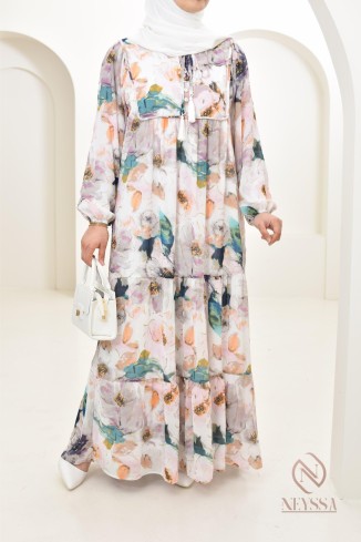 Langes, blumiges rosa Kleid mit fließendem und leichtem Chiffon für den Sommer 2