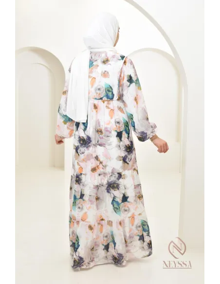 Langes, blumiges rosa Kleid mit fließendem und leichtem Chiffon für den Sommer