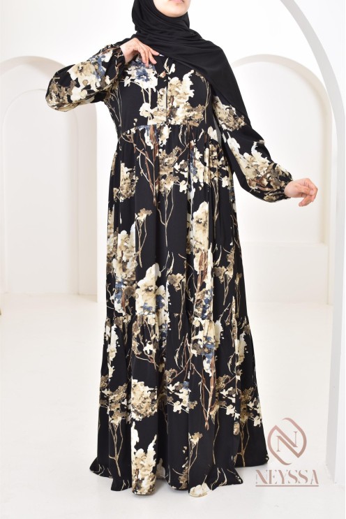 Robe longue motifs floraux, style bohème, coupe fluide évasée, idéale été