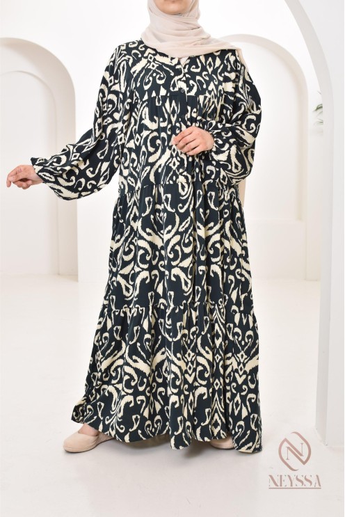 Longue robe en satin verte, tendance 2024, parfaite pour la saison printemps/été