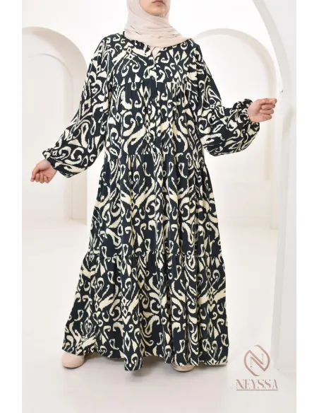 Longue robe en satin verte, tendance 2024, parfaite pour la saison printemps/été