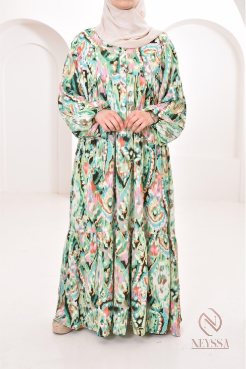 Elegantes und schickes langes Kleid mit Blumenmotiven, ideal für diesen Sommer 2024