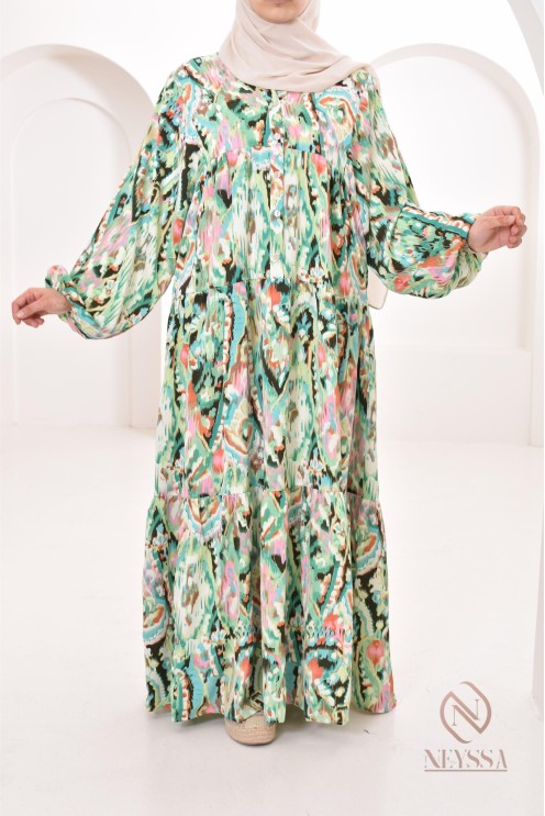 Elegantes und schickes langes Kleid mit Blumenmotiven, ideal für diesen Sommer 2024