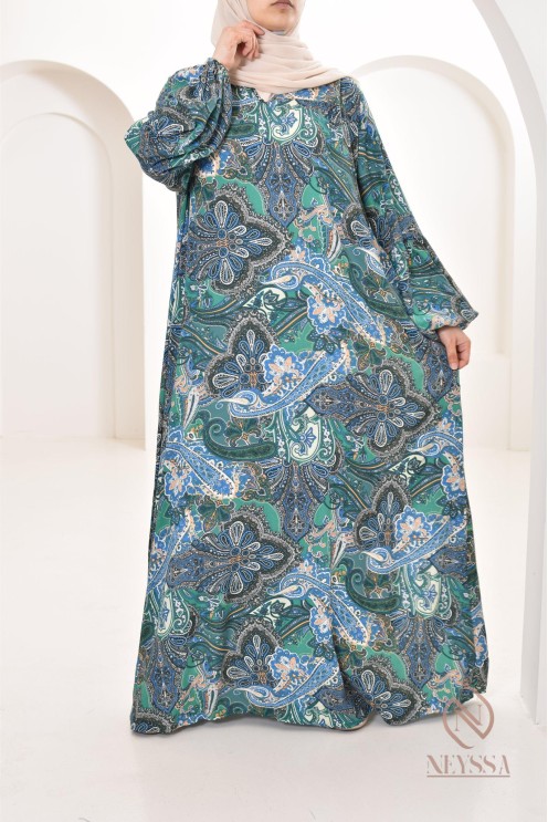 Longue robe aux motifs fleurie, style bohème, coupe fluide évasée chic