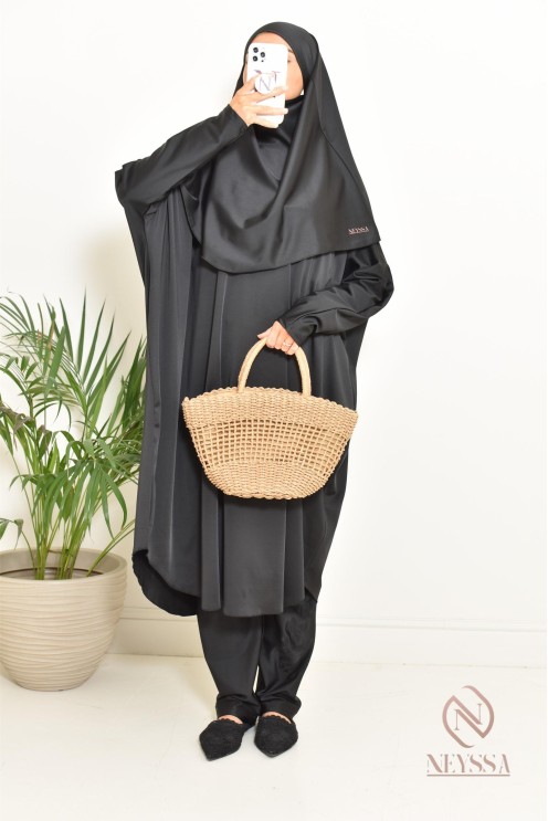 Black burkini with integrated swim khimar, loose-fitting and water-resistant