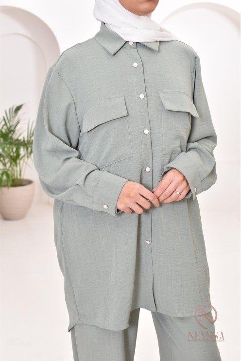 Tunique avec pantalon, tenue chic et décontracté pour la saison estivale