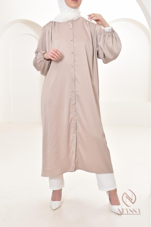 Tunique chemise longue simple et chic, must have idéal été, modest fashion