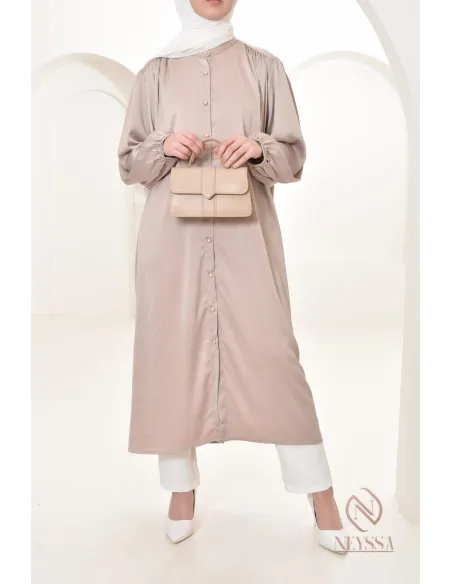 Tunique chemise longue simple et chic, must have idéal été, modest fashion