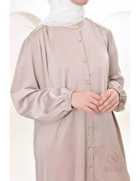 Tunique chemise longue simple et chic, must have idéal été, modest fashion
