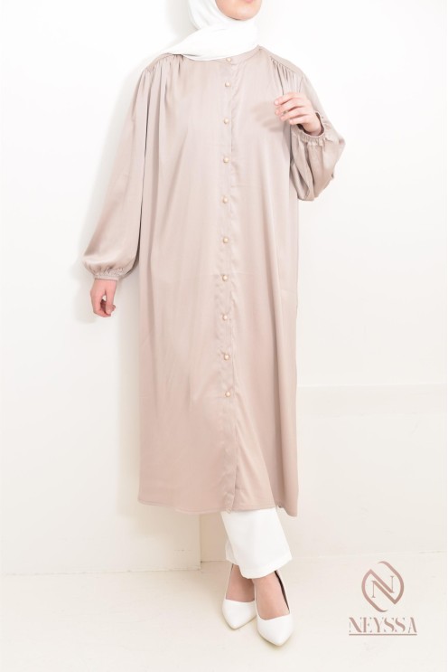 Tunique chemise longue simple et chic, must have idéal été, modest fashion