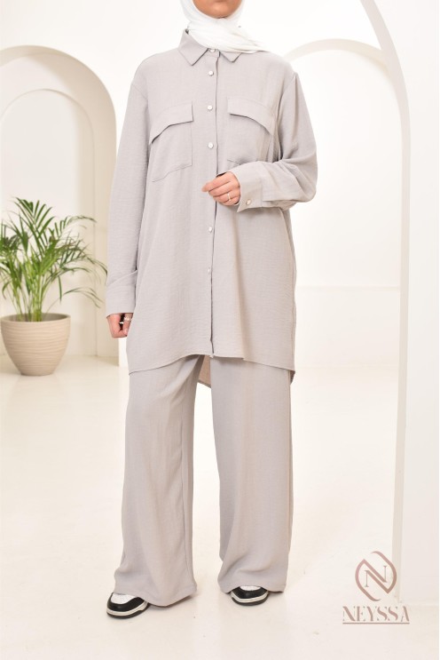 Tunique avec pantalon, tenue chic et décontracté pour la saison estivale