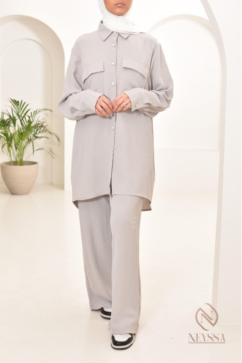 Tunique avec pantalon, tenue chic et décontracté pour la saison estivale