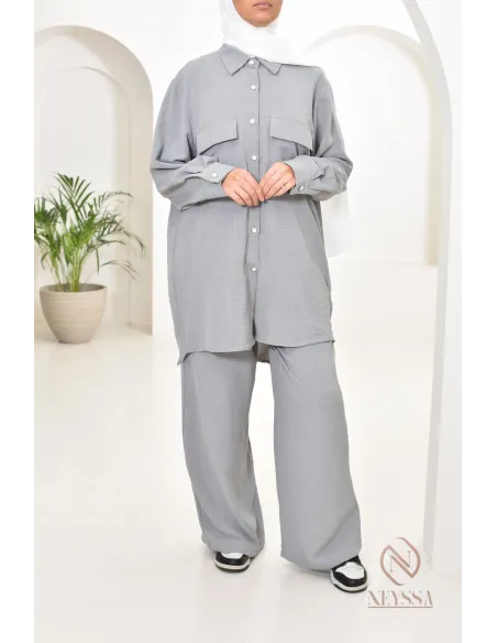 Tunique avec pantalon, tenue chic et décontracté pour la saison estivale