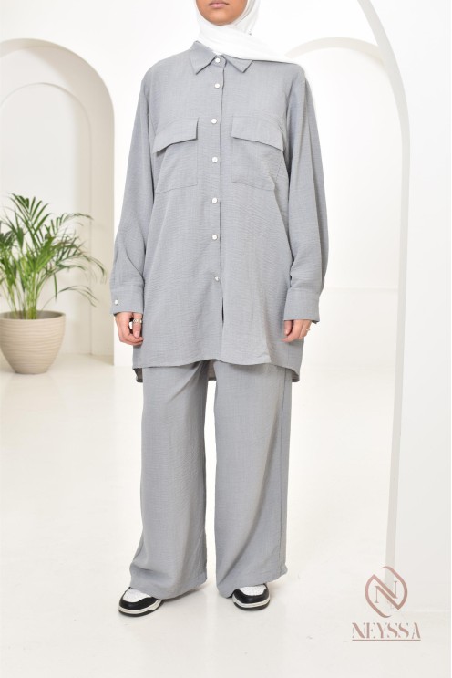 Tunique avec pantalon, tenue chic et décontracté pour la saison estivale