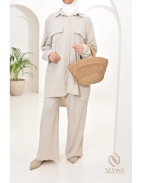 Tunique avec pantalon, tenue chic et décontracté pour la saison estivale