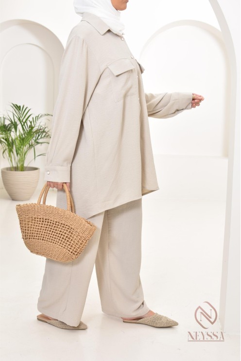 Tunique avec pantalon, tenue chic et décontracté pour la saison estivale