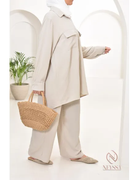 Tunique avec pantalon, tenue chic et décontracté pour la saison estivale