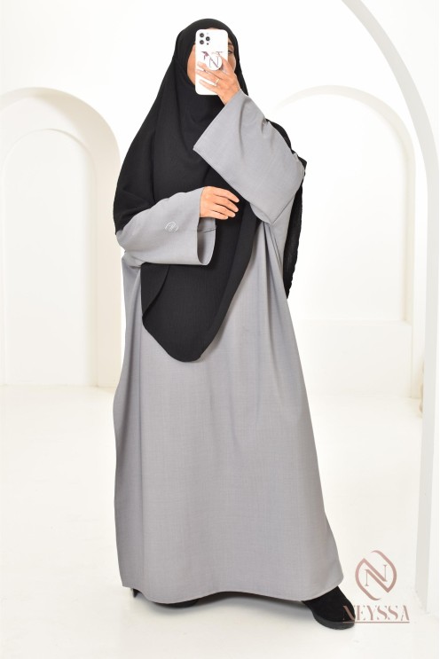 Tunique mastoura pour femme musulmane, parfaite pour tous les jours.