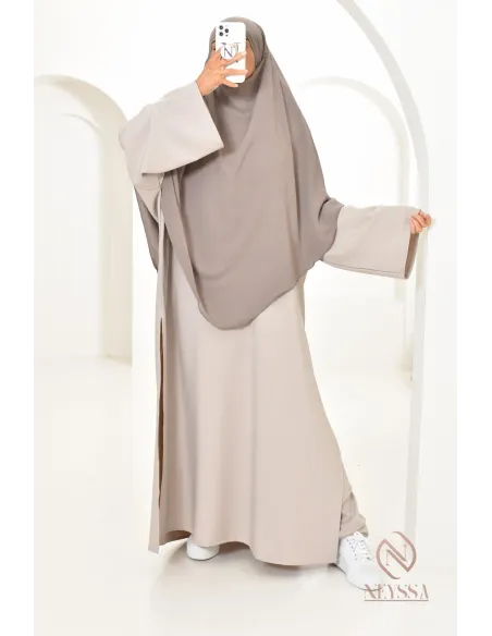 Tunique mastoura pour femme musulmane, parfaite pour tous les jours.