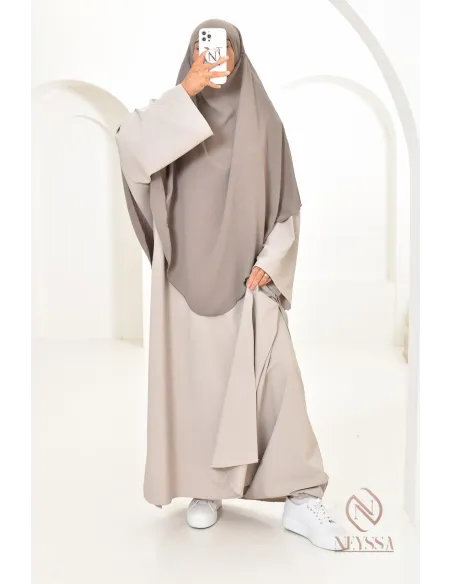 Tunique mastoura pour femme musulmane, parfaite pour tous les jours.