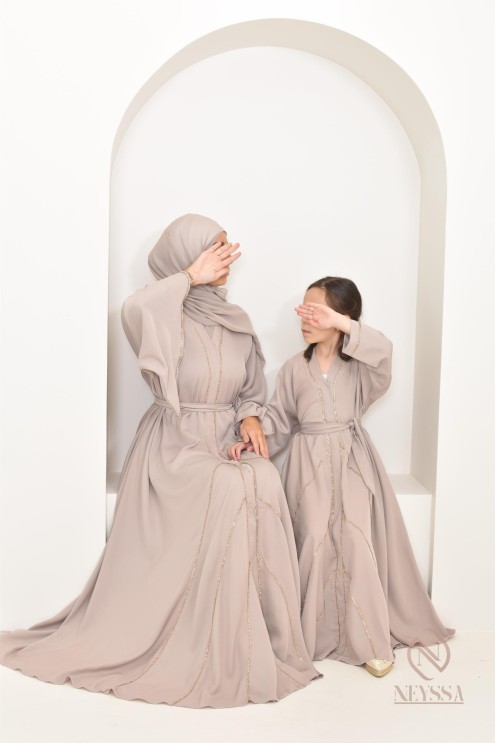 Abaya Dubaï nude pour petite  fille, tenue de l'Aïd 2024, idée cadeau