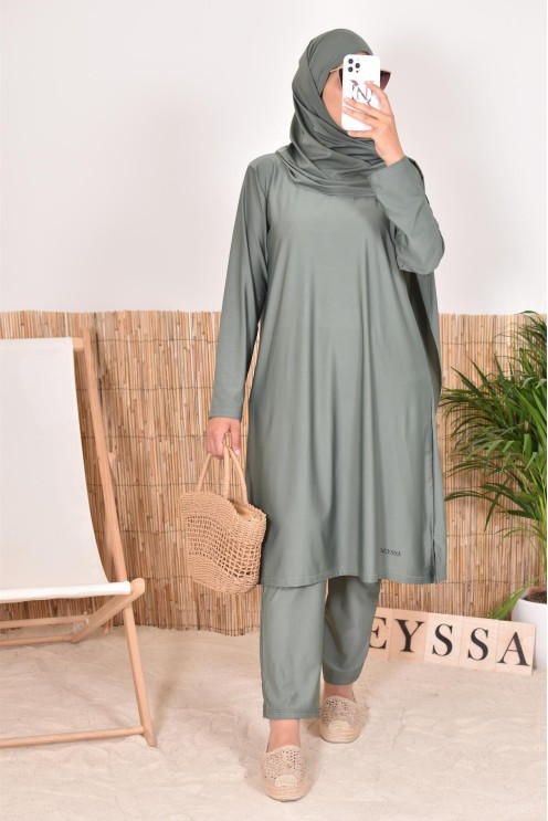 Hijab de bain à nouer kaki pour compléter son burkini, résistant et opaque