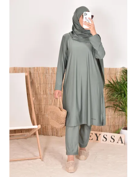 Hijab de bain à nouer kaki pour compléter son burkini, résistant et opaque